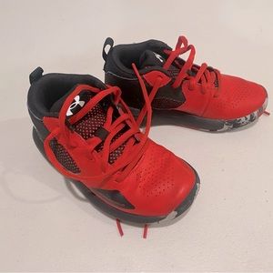 Under Armour sneakers! Sue 12